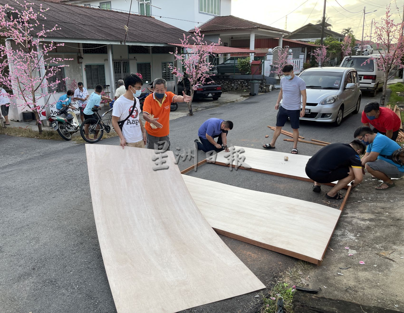 (古城封面主文)马接峇鲁梅花街布置中·打造回家过年期盼