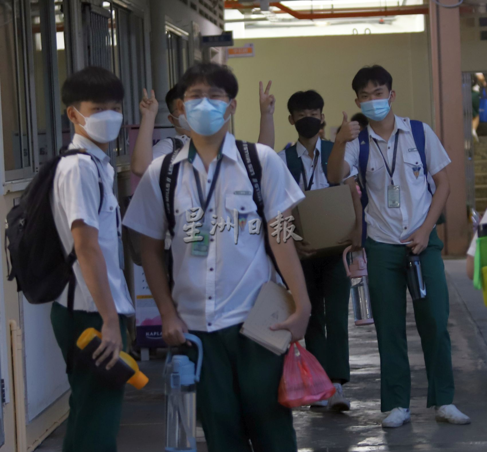 （古城第二版主文）阔别校园10个月，培风生欢喜回到学校