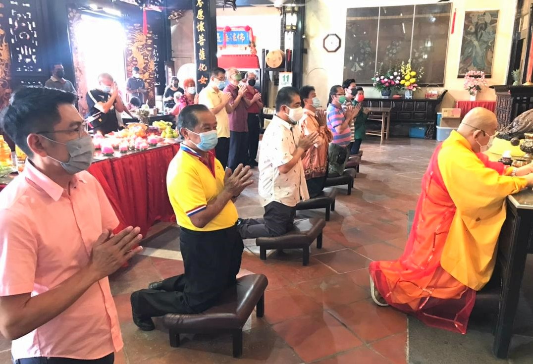 (古城第四版主文)疫情笼罩观音亭街祈福大会照旧举办