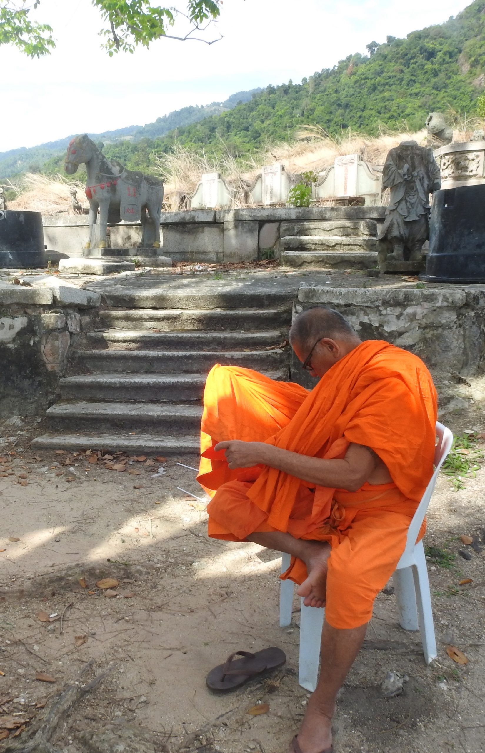 （大北马／有故事的人）我在坟场修行