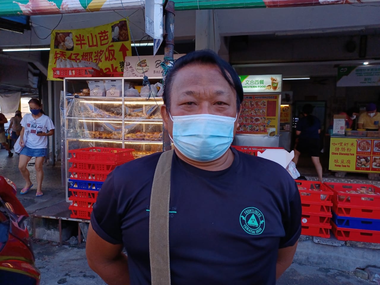 （版2头）大都会/农历新年，鸡难养大，1.7公斤至2公斤大只的菜园鸡卖断市