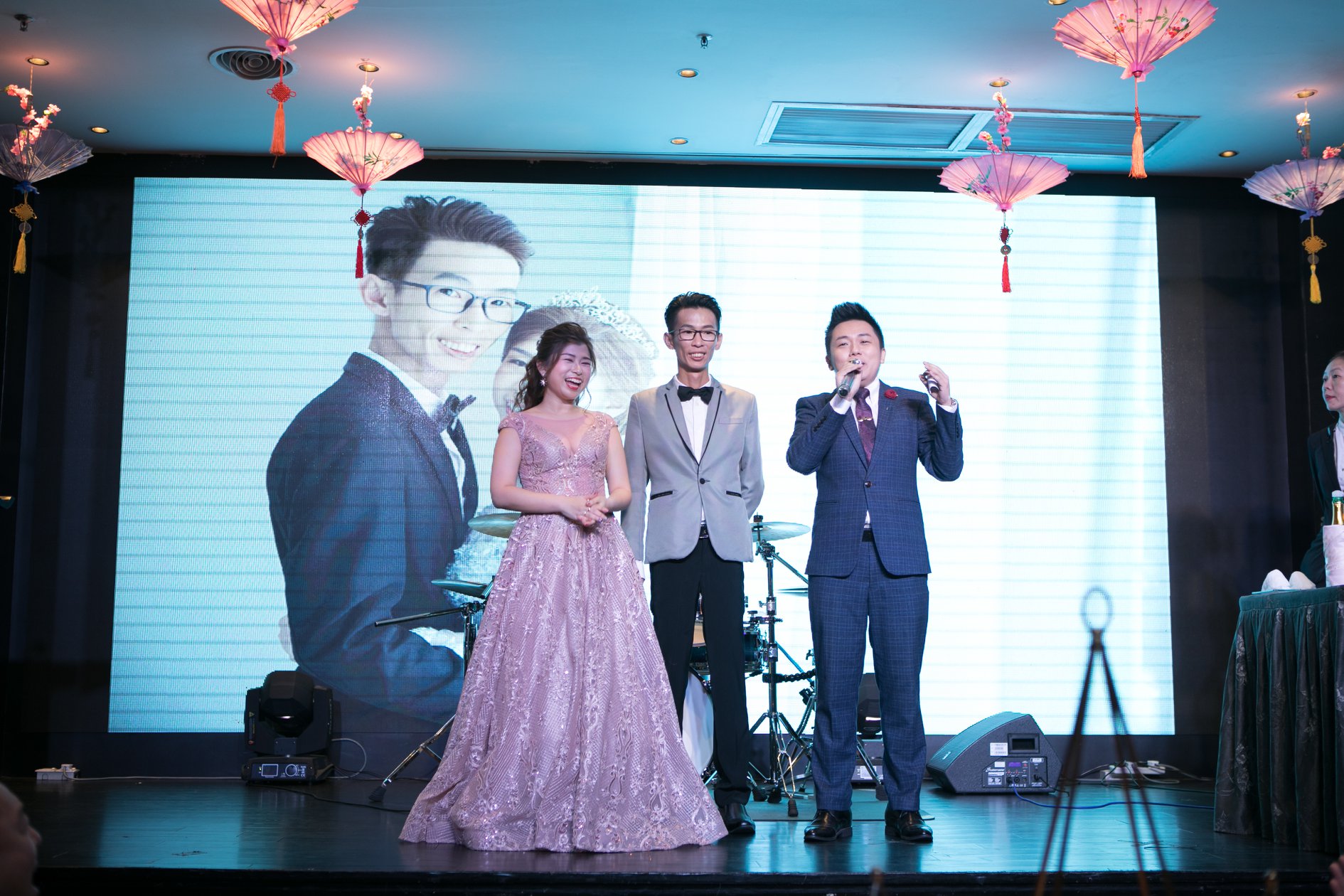 （版3头）大都会-电访婚宴主持人生意