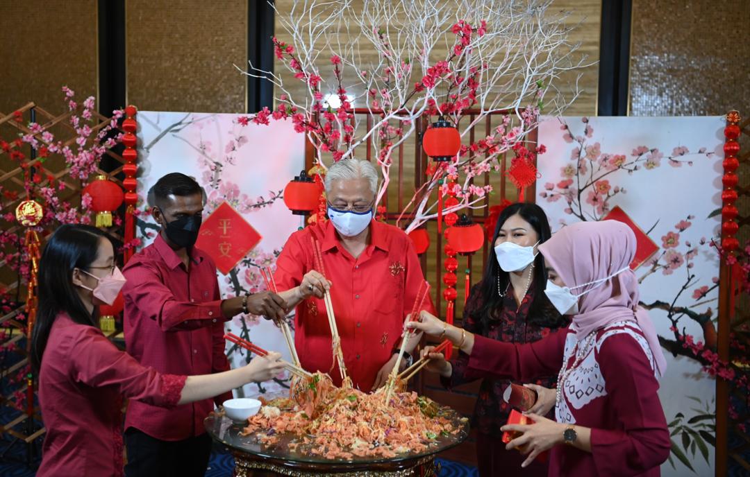 Embargo至明晚8pm//首相：华人终于团聚过年·盼虎年复苏及重组国家经济