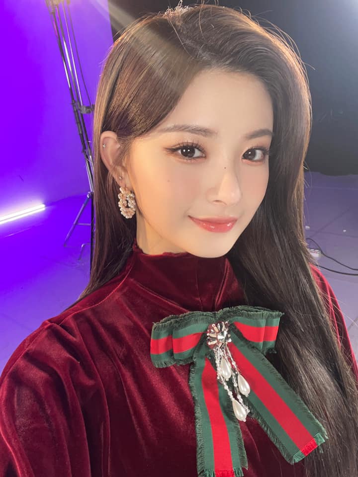 EVERGLOW王怡人拒行跪礼　中韩文化差异掀骂战	