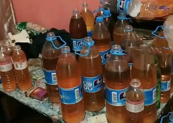 20多岁男租客“宝特瓶当厕所”! 退租屋内留超过100瓶尿