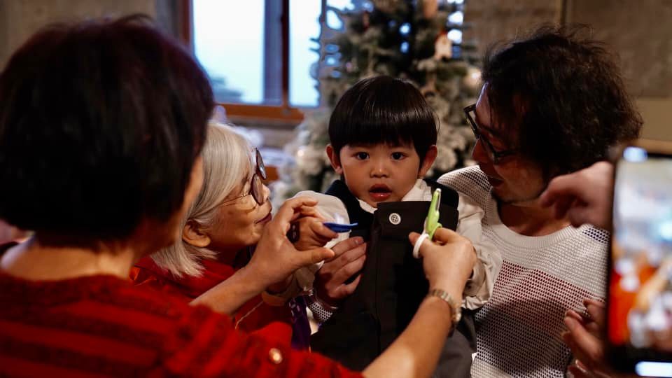 3岁儿庆生办剪奶嘴仪式 陈意涵笑侃“太残忍”