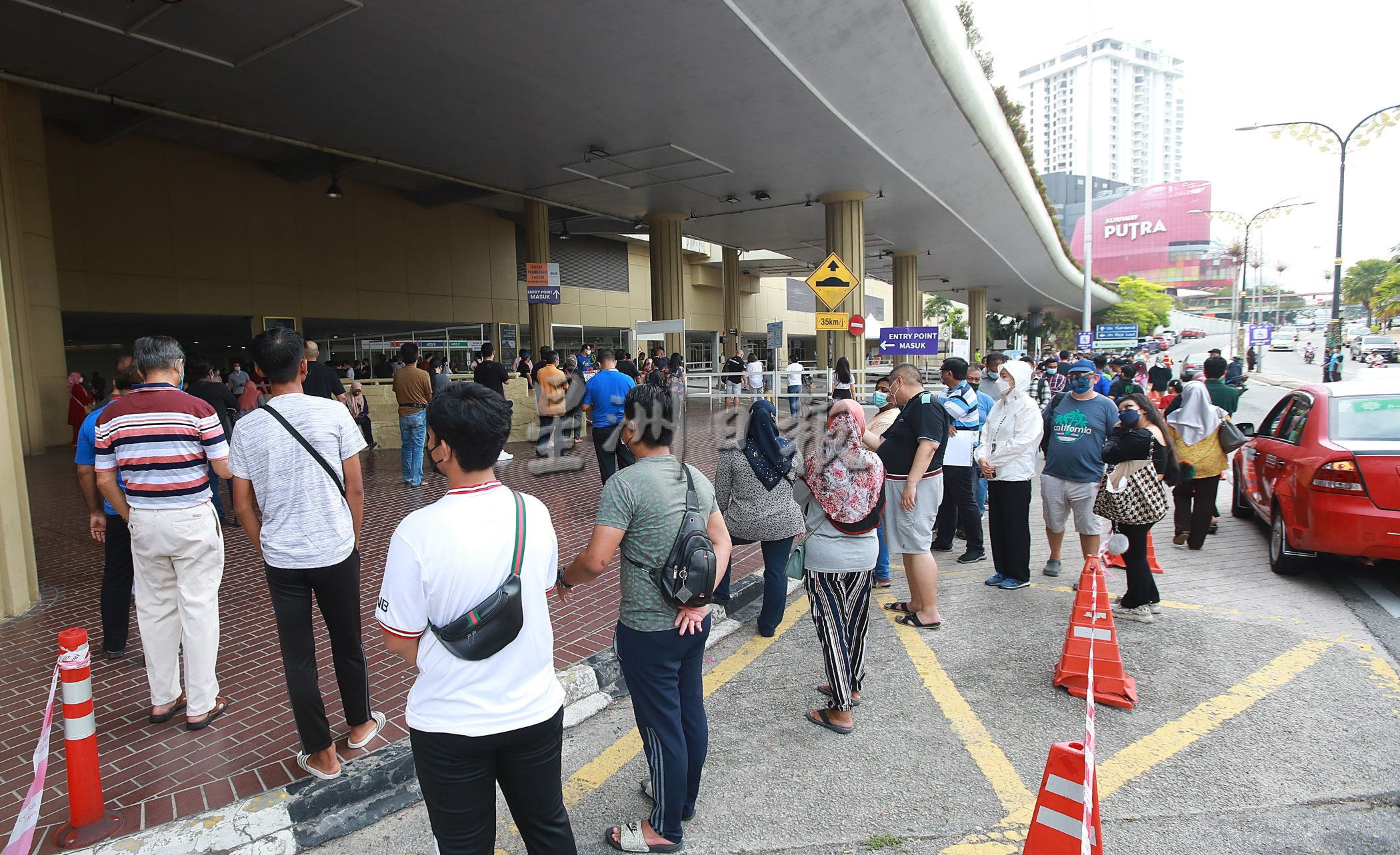 400个号码40分钟派完！WTCKL的MySJ柜台：明日再来