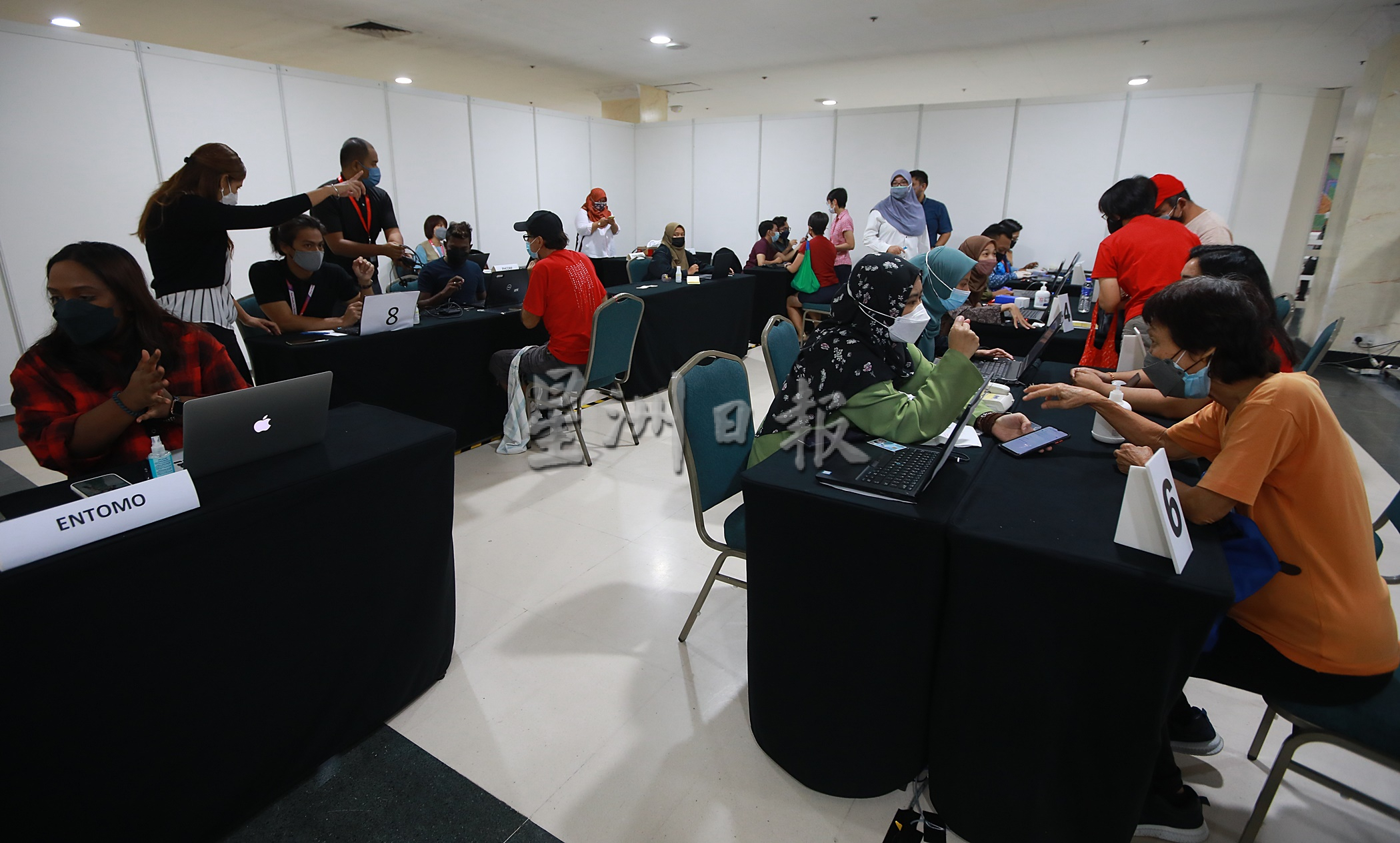 400个号码40分钟派完！WTCKL的MySJ柜台：明日再来