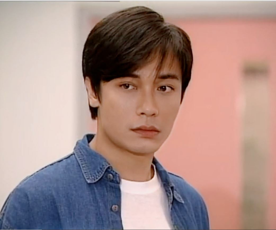 59岁罗嘉良顶大眼袋现身春晚　网叹岁月不饶人	