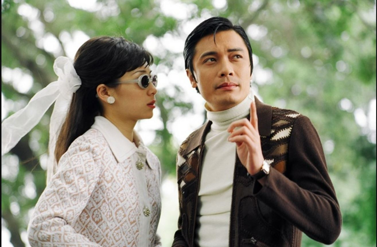 59岁罗嘉良顶大眼袋现身春晚　网叹岁月不饶人	