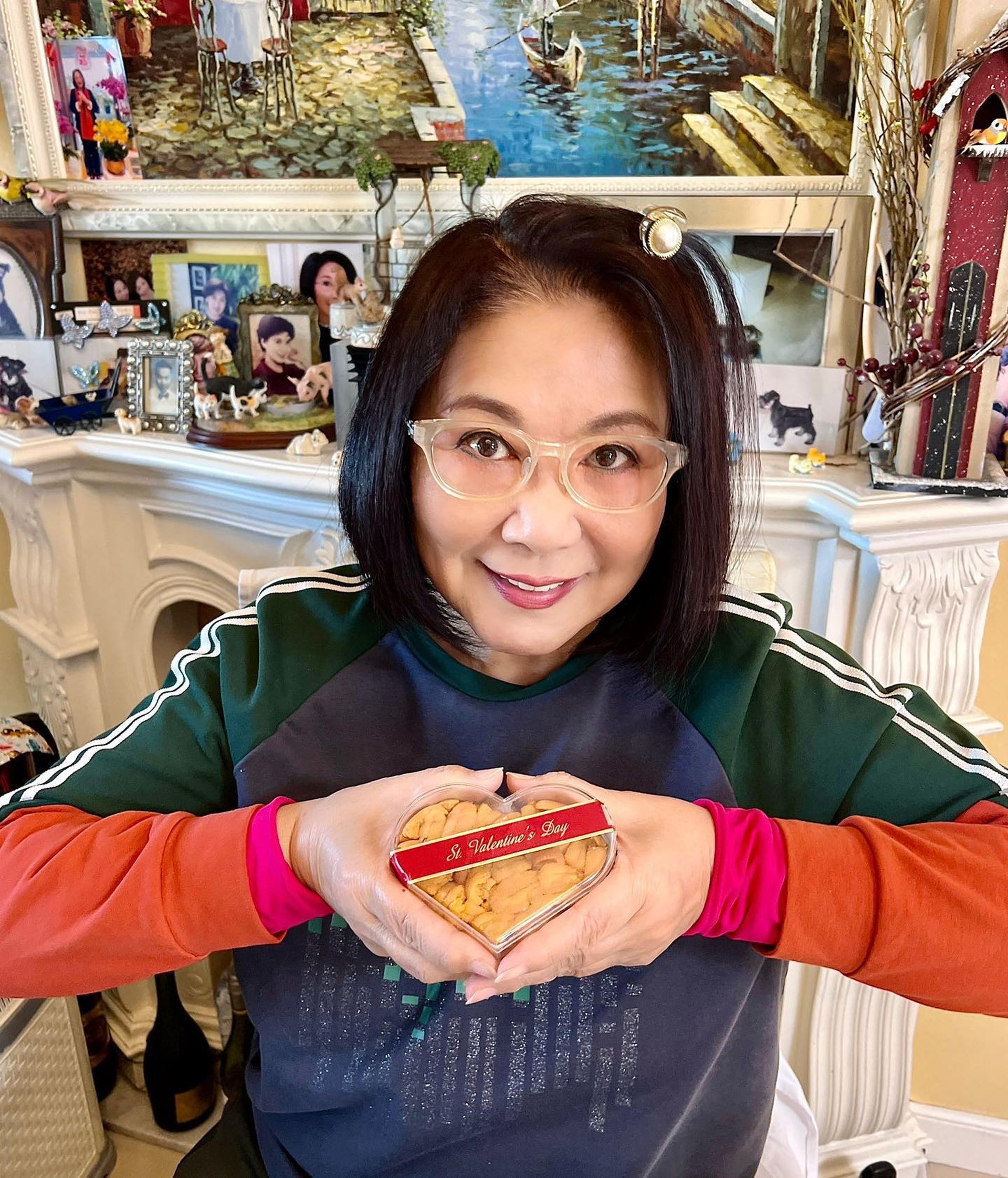 71岁李司棋弄伤脚 疫情下闭关疗脚患