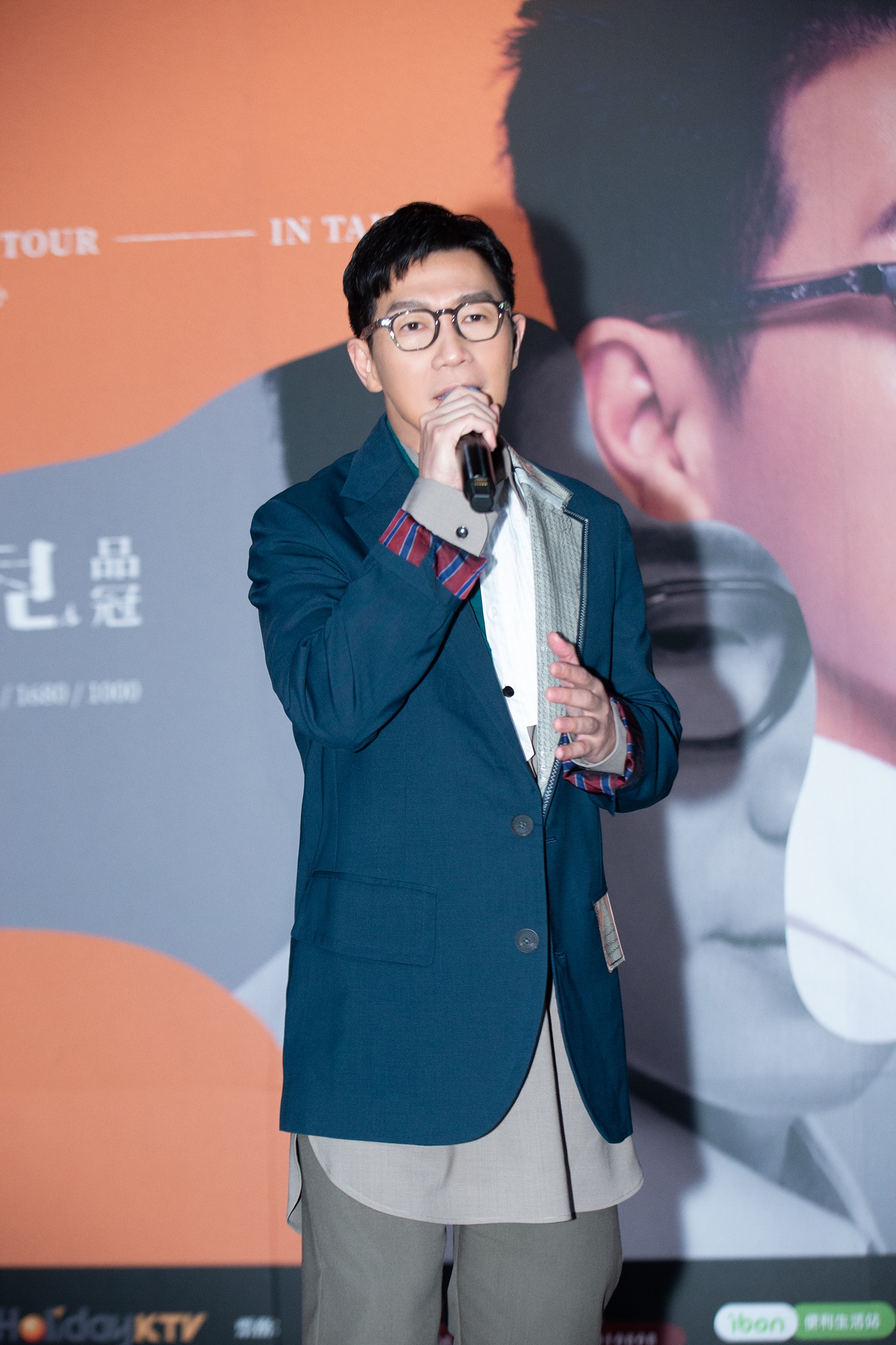 9岁儿子唱《门没锁》累积11亿观看  品冠个唱不邀当嘉宾 