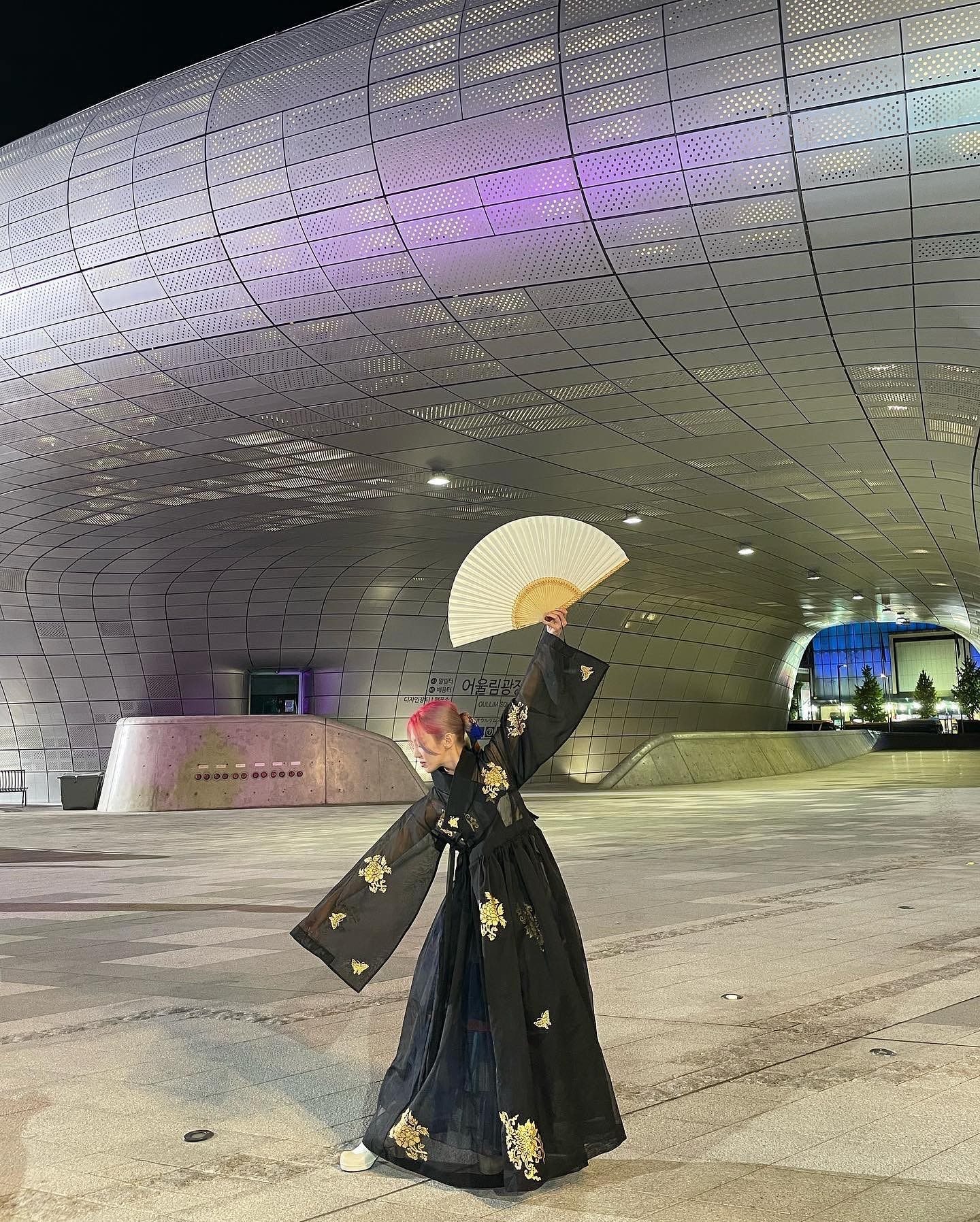 ​夸赞韩服被解读“辱华”  少时孝渊IG被灌爆