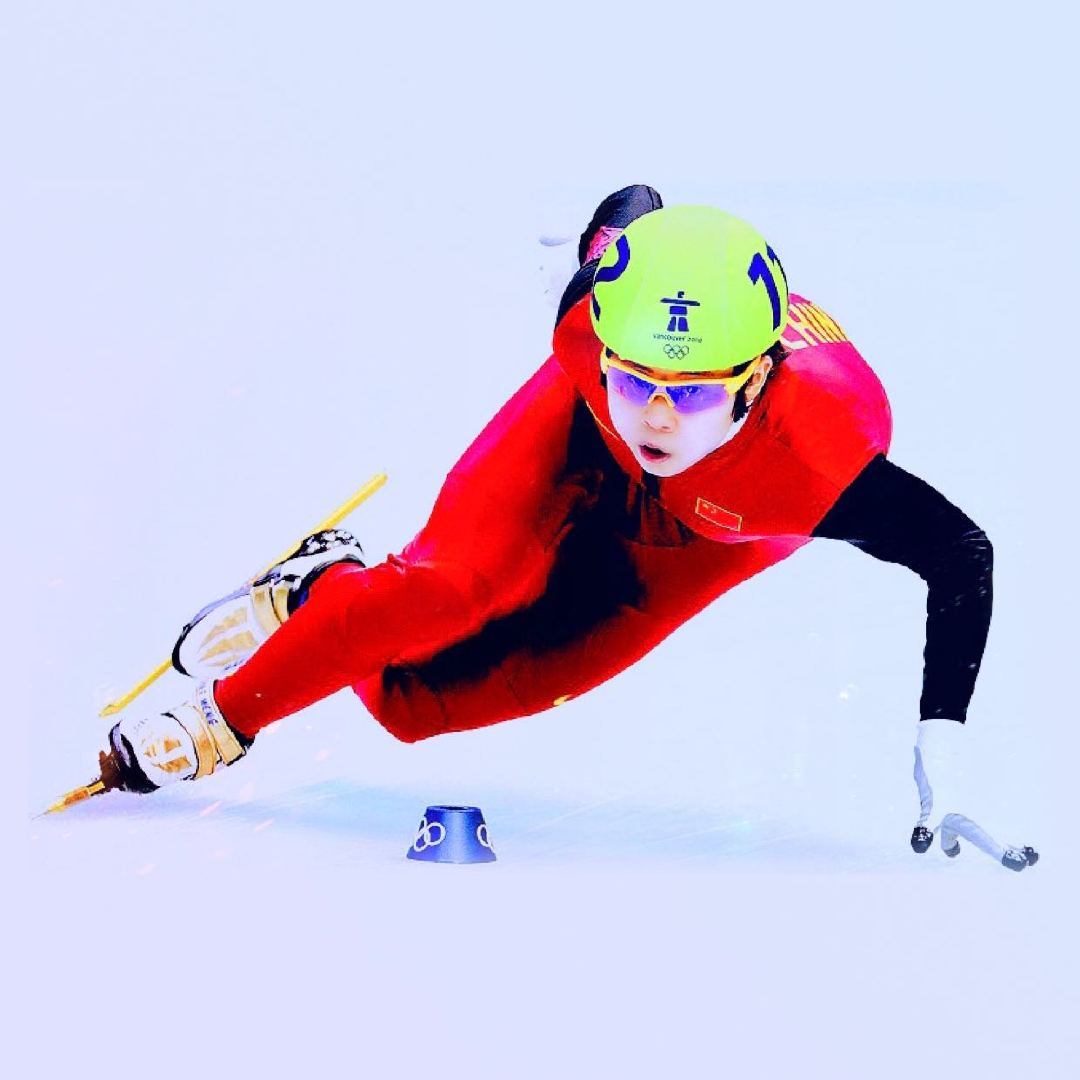 “唠嗑式”解说引发热议  （王蒙）冬奥妙语如珠