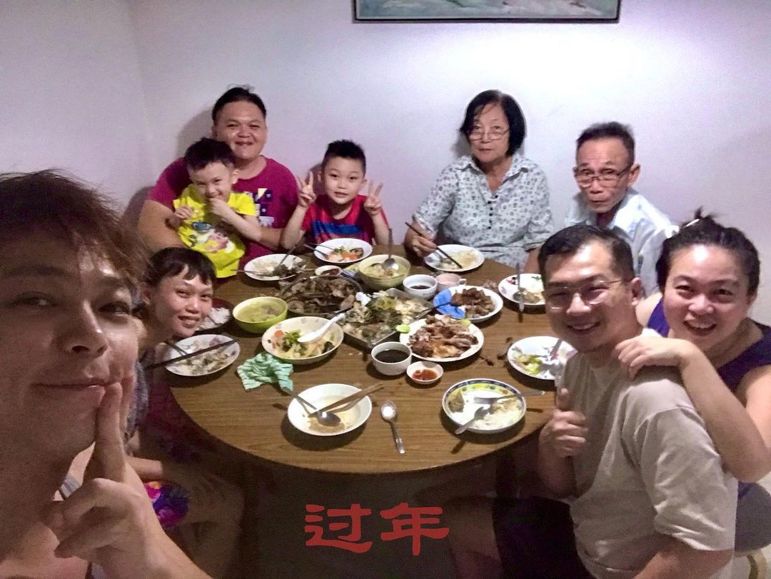 一扫“疫”霾|艺人回家过年.年夜饭合家欢