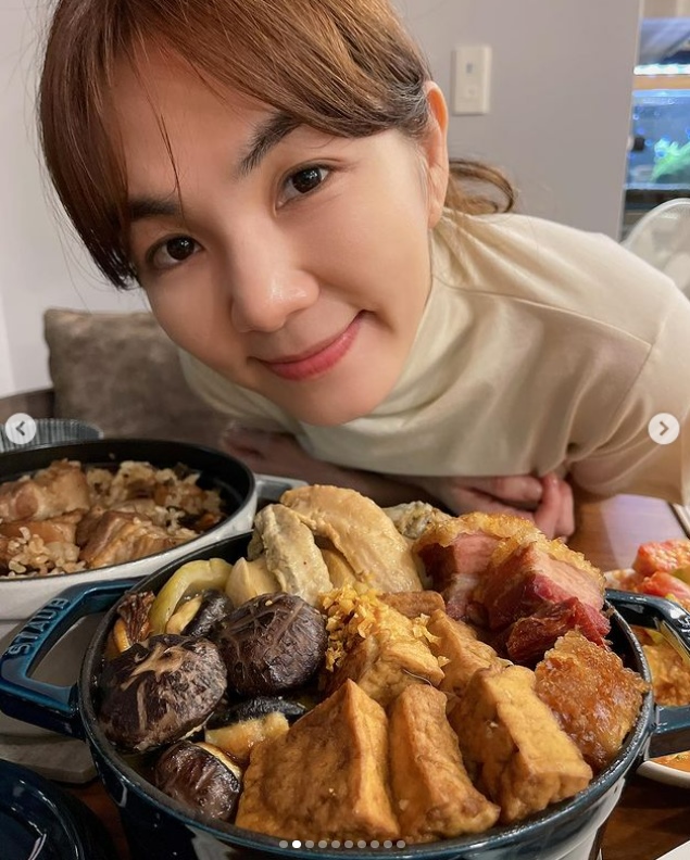 为老公煮家乡酿豆腐解乡愁 Ella年初二回娘家化身厨神