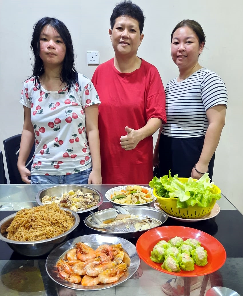 交暖势力：「行三好」清贫户年年有鱼，配图