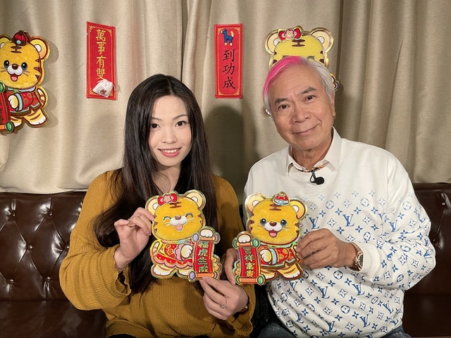 低估嫩妻画功 李龙基质疑:影印的?