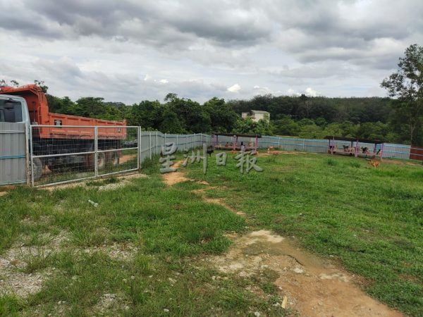 供fb：合约逾期加上周遭发展影响 | MyKebun流浪狗收容所筹款搬迁