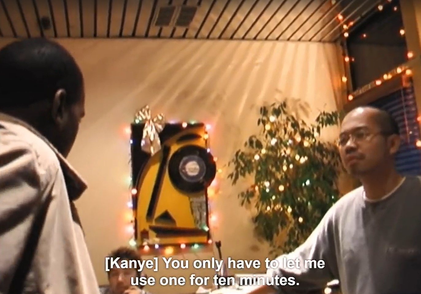 入镜康耶维斯纪录片勾起不快回忆 陈彦珲曝20年前遭种族歧视	