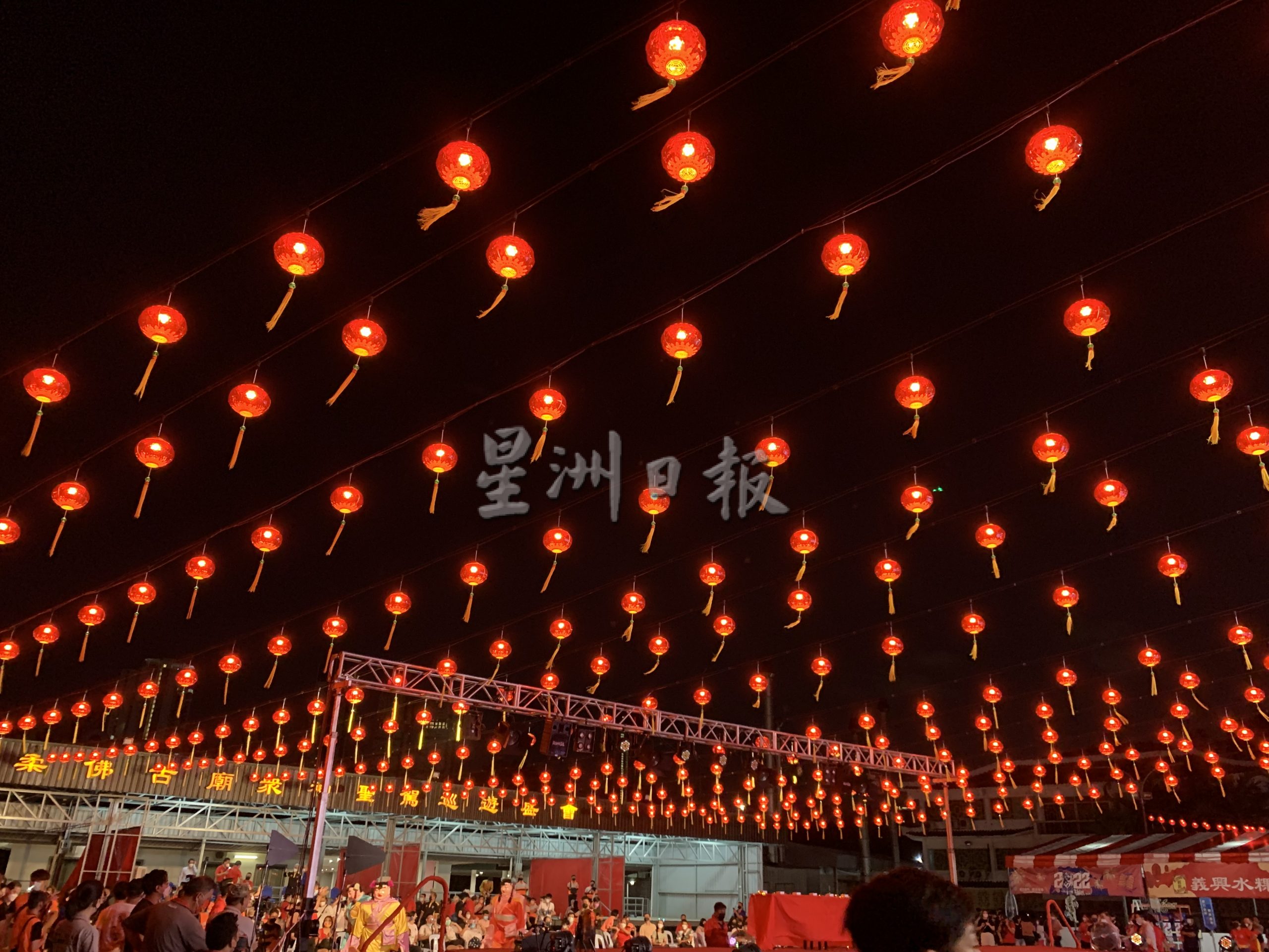 全国:新闻:恢复人气,行宫张灯结彩迎众神