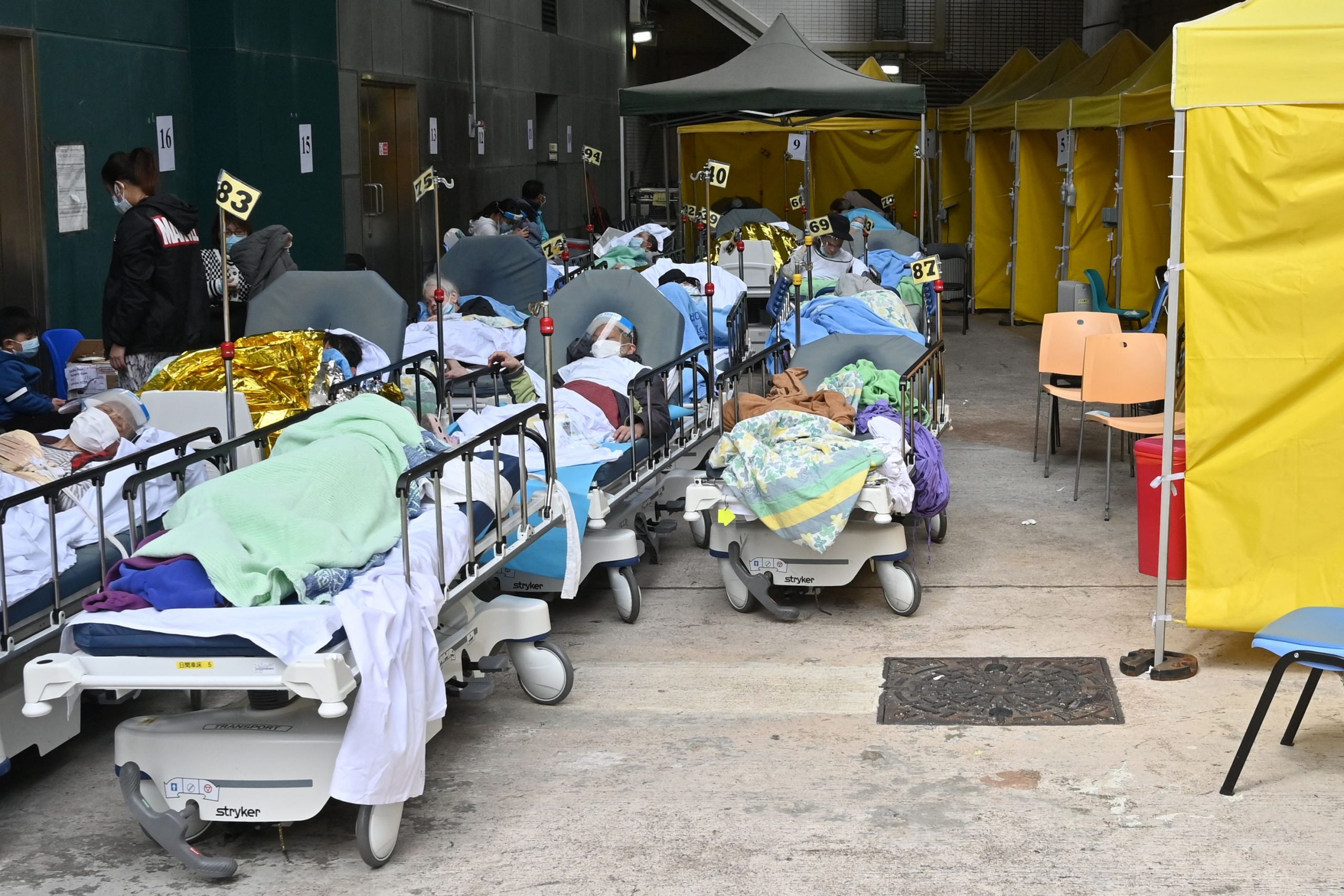 再破纪录 香港今增6116宗确诊 3366宗Omicron