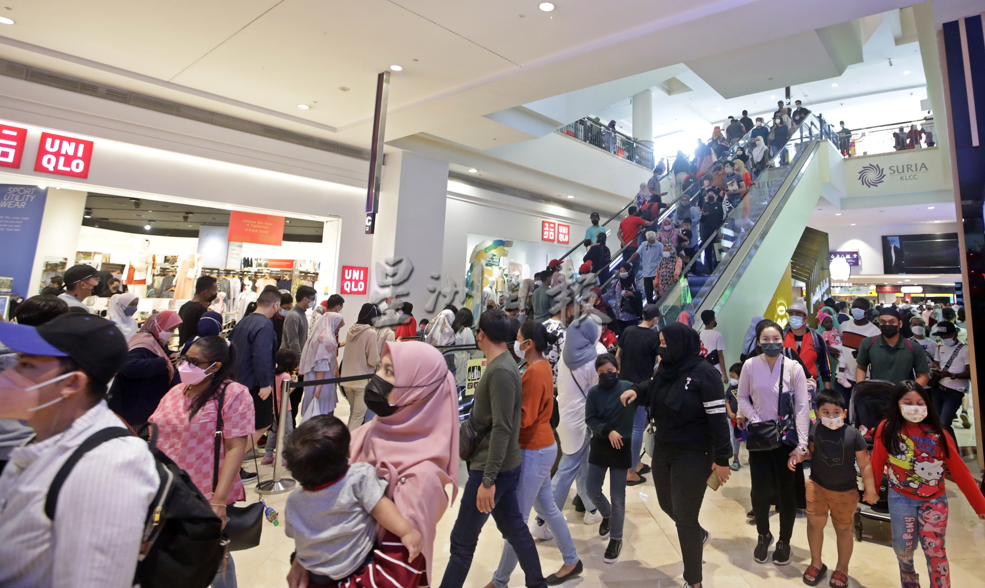 农历新年又直辖区日  隆市景点热闹