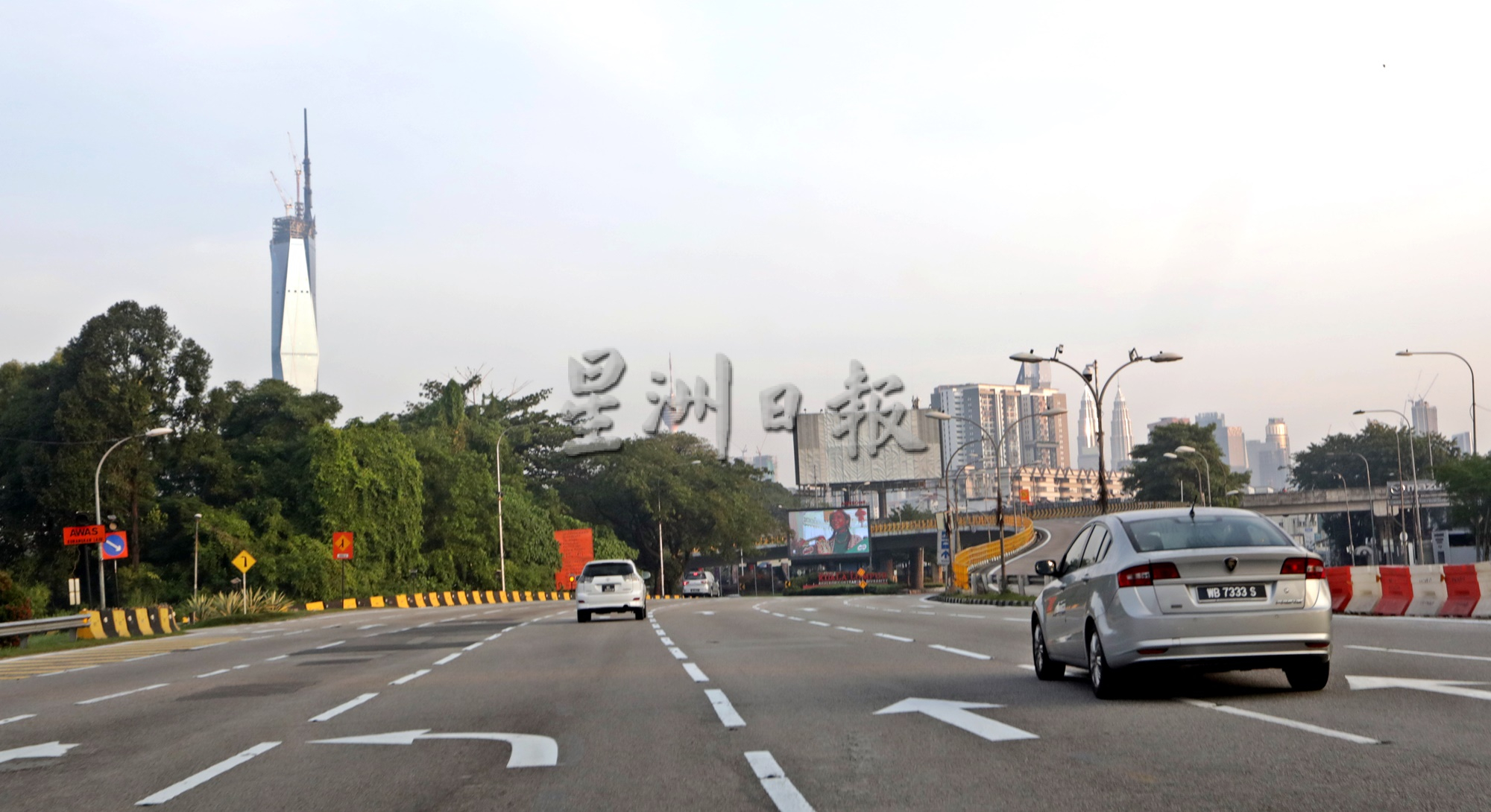 农历新年又直辖区日  隆市景点热闹