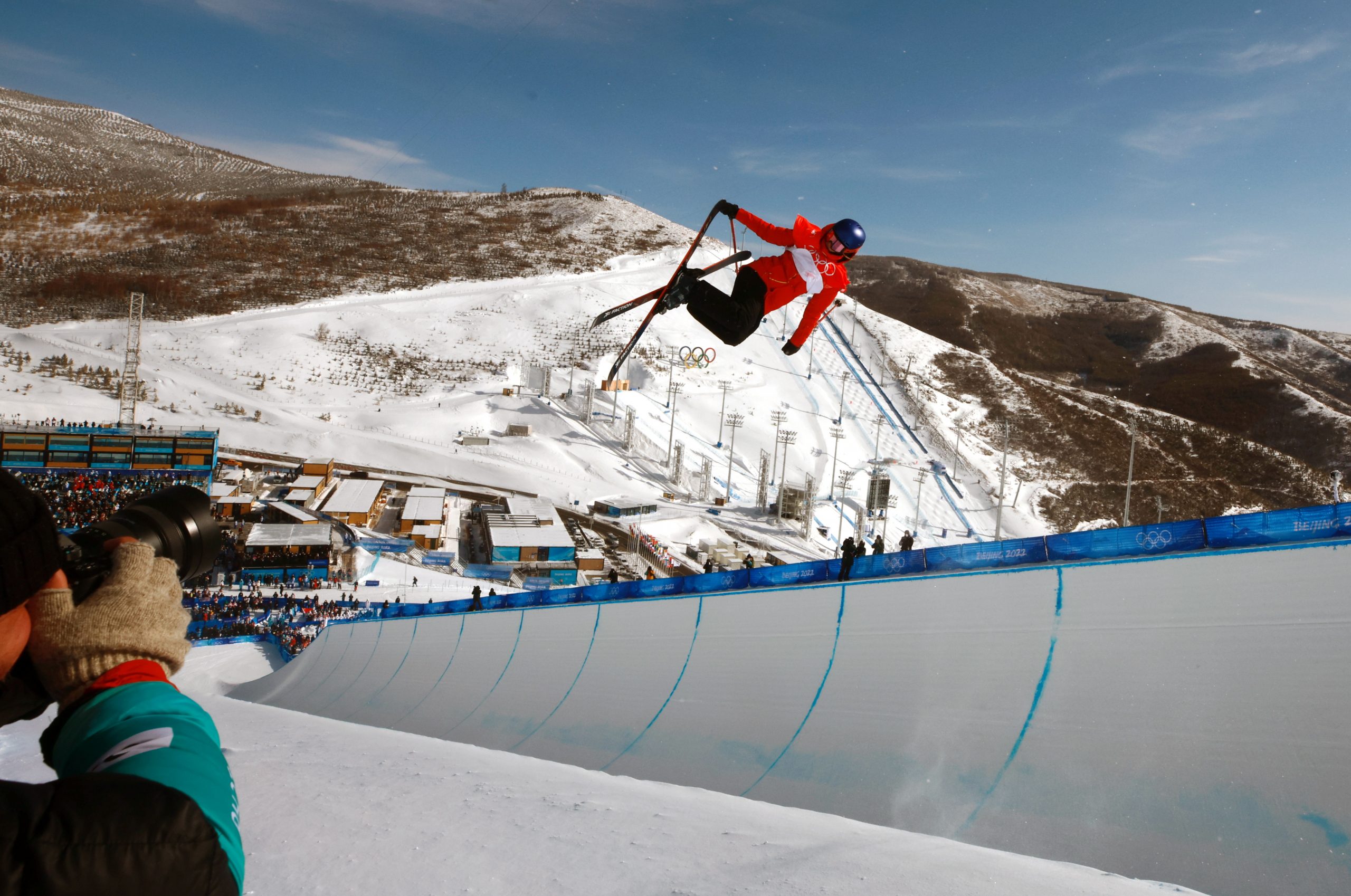 北京冬奥| 冬奥首秀膺双金  谷爱凌完美收官