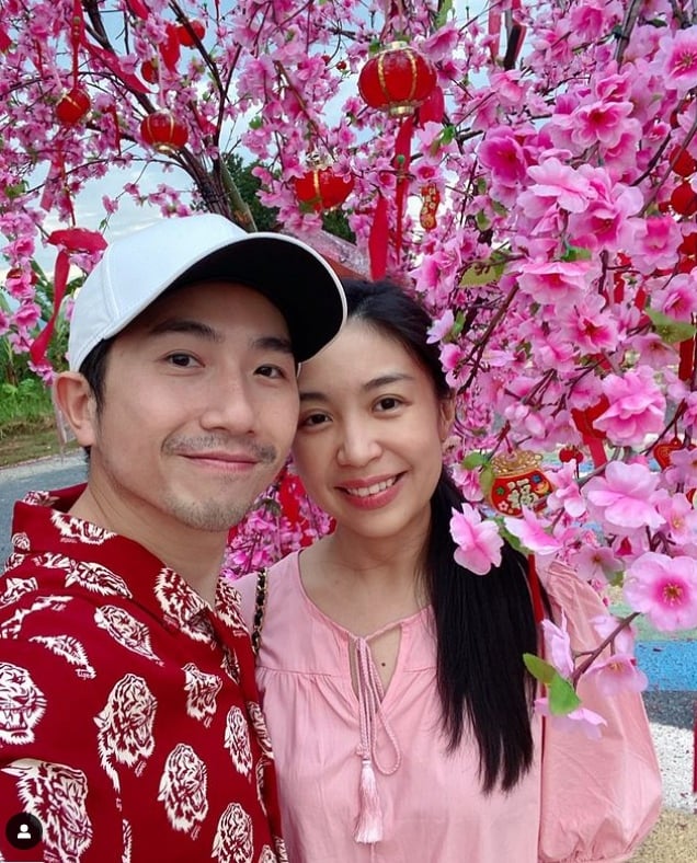 叶朝明关萃汶晒照报喜  官宣8月当虎爸虎妈