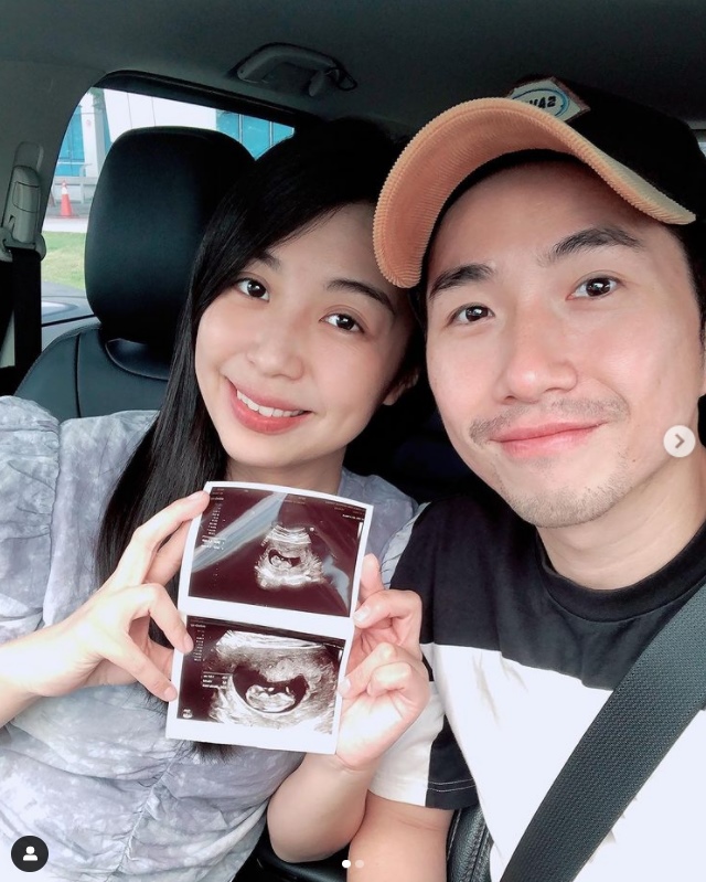 叶朝明关萃汶晒照报喜  官宣8月当虎爸虎妈