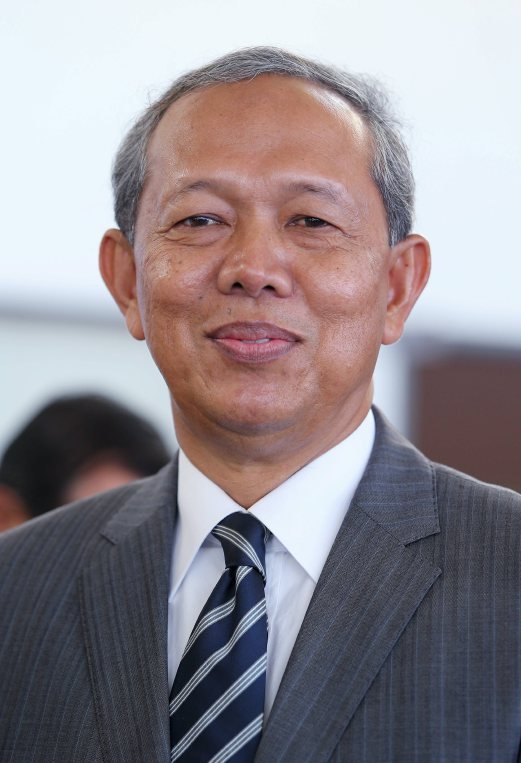 哈山阿里芬:另择日期和证监会见面