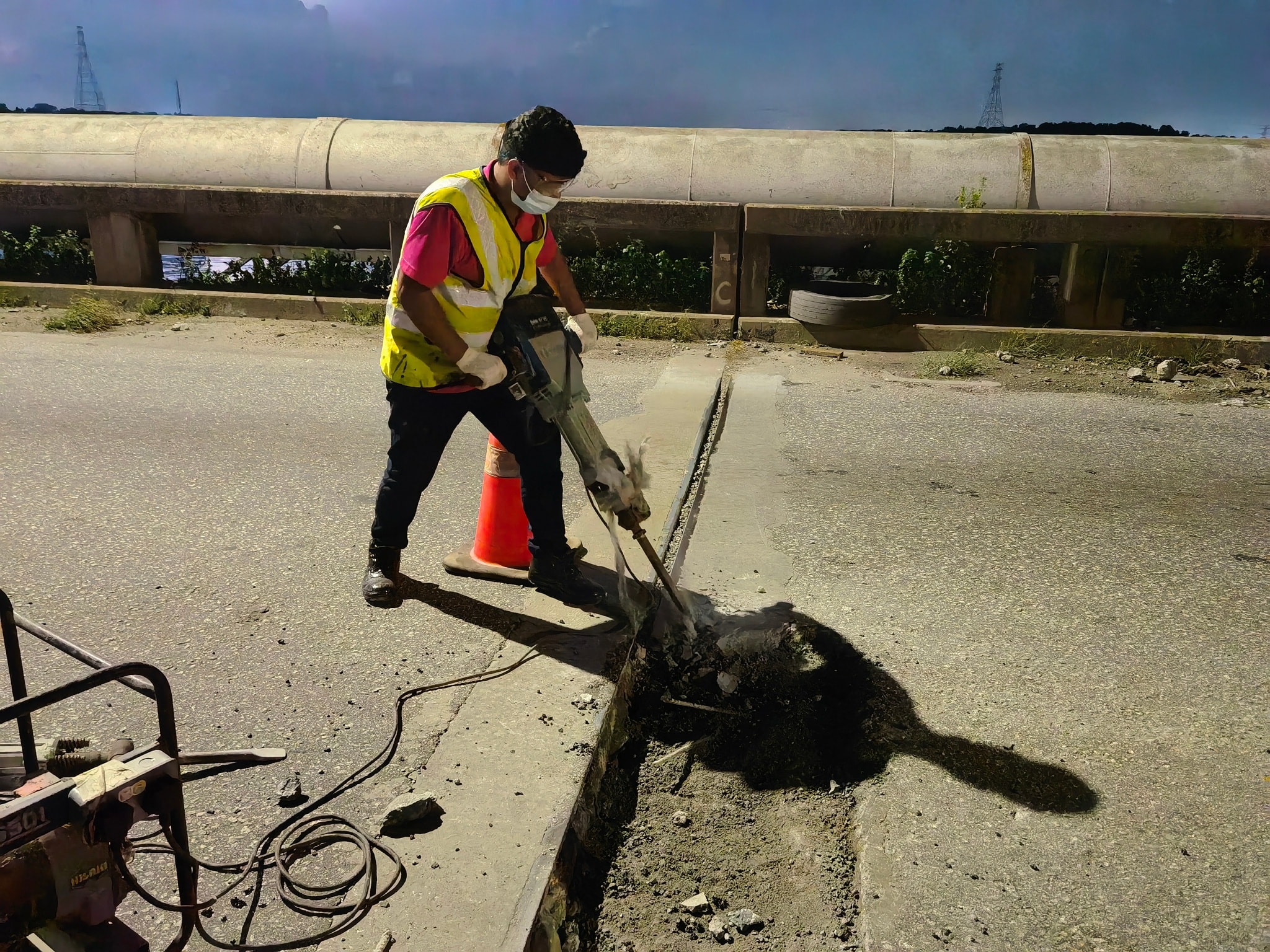 大都会/夜报副文-早报后面头/巴生西港英达岛大道提升道路