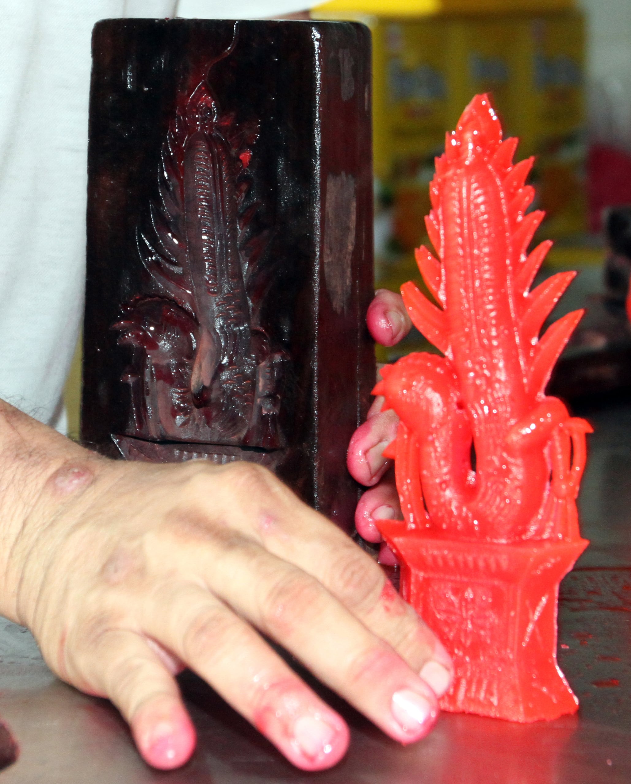 大都会/新年特稿:糖塔