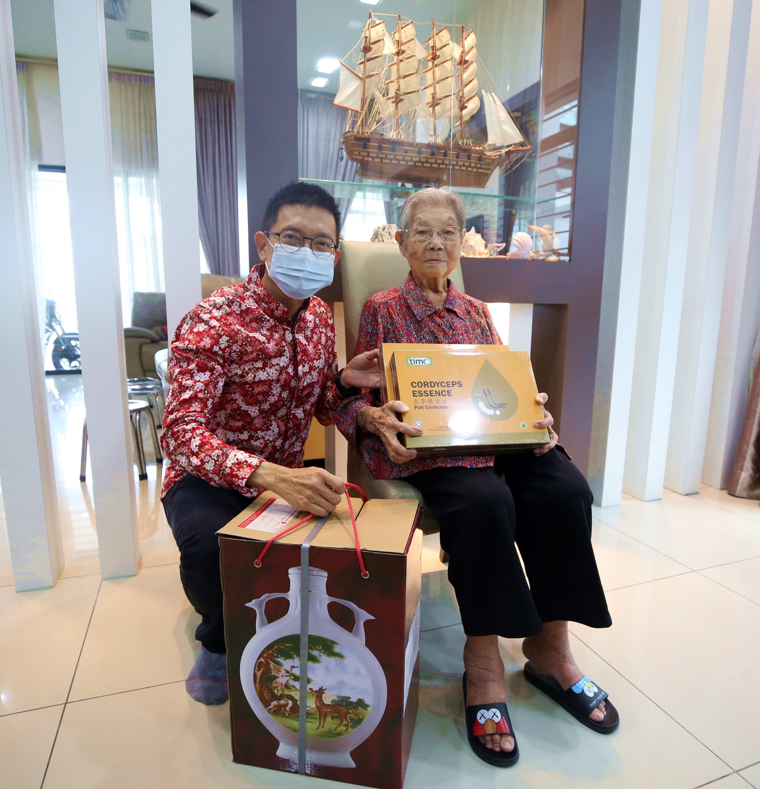 大都会/版头 / 2022松鹤之夜的雪隆区最年长女宝宝 / 多图