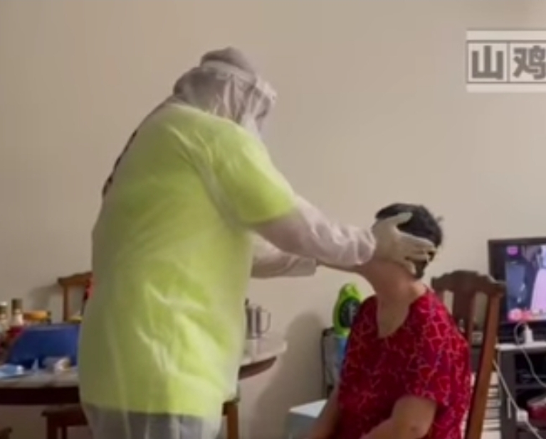 大都会/盲妇疑确诊求助火箭,与残疾弟妹验后幸无事/1图