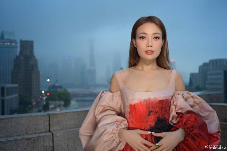 容祖儿疫市卖楼亏59万 传拥12个物业