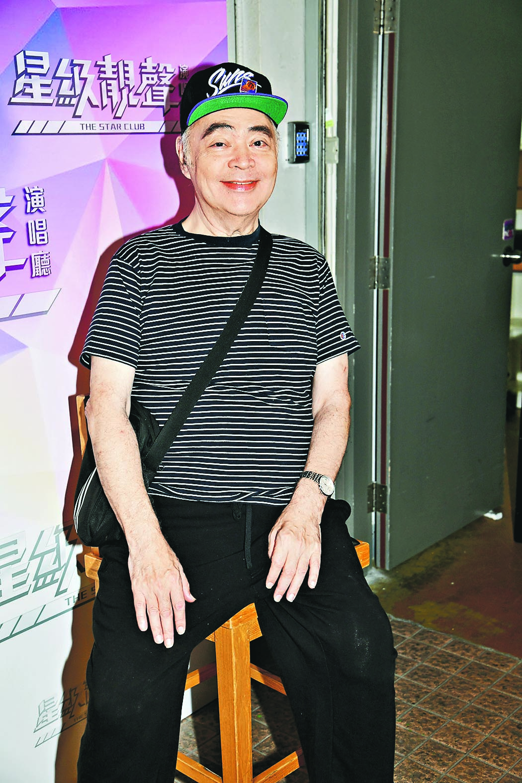 张伟文靠氧气机帮呼吸 经纪人认：情况不乐观	