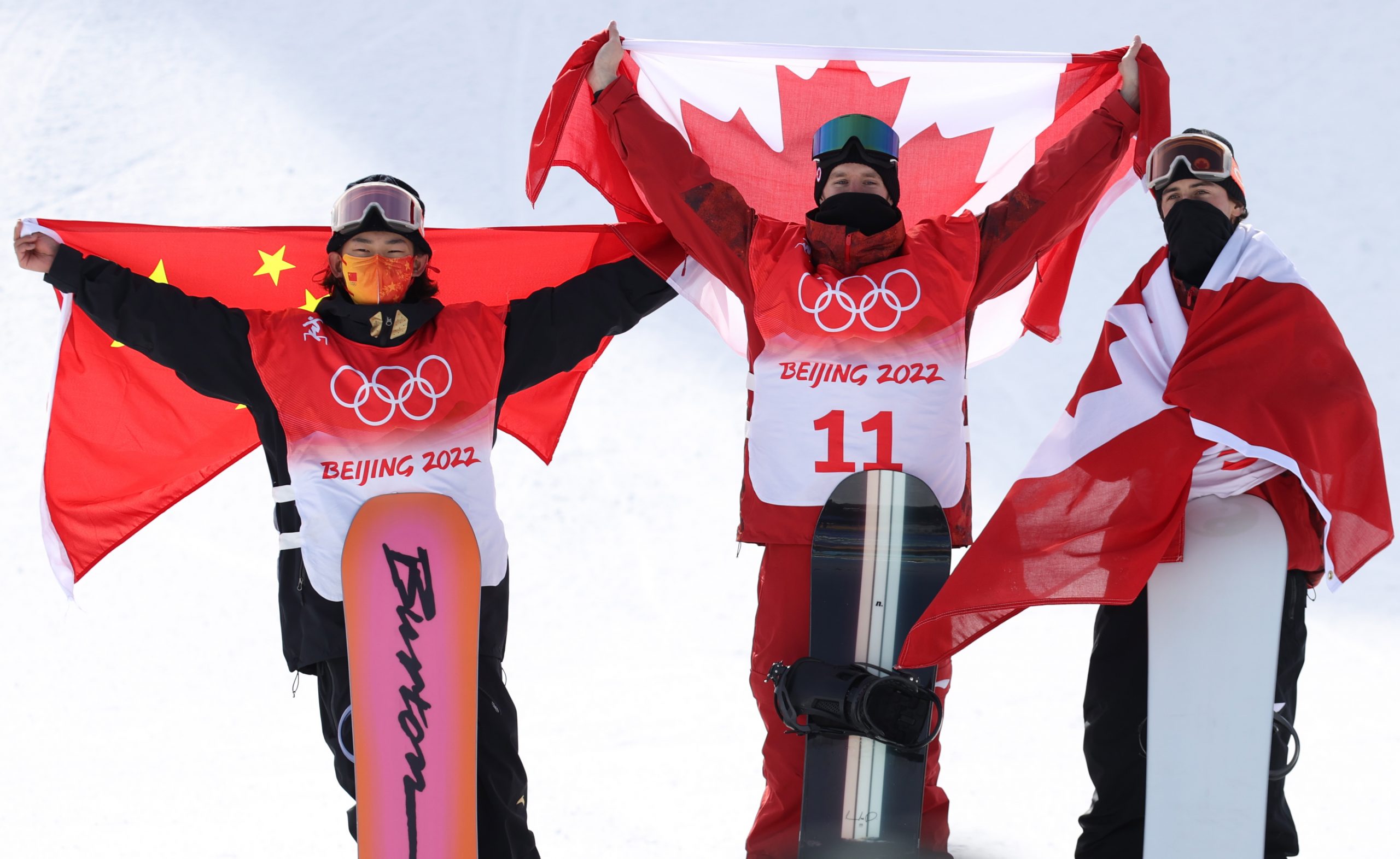 成中国首名冬奥摘牌者 (苏翊鸣)书写新页