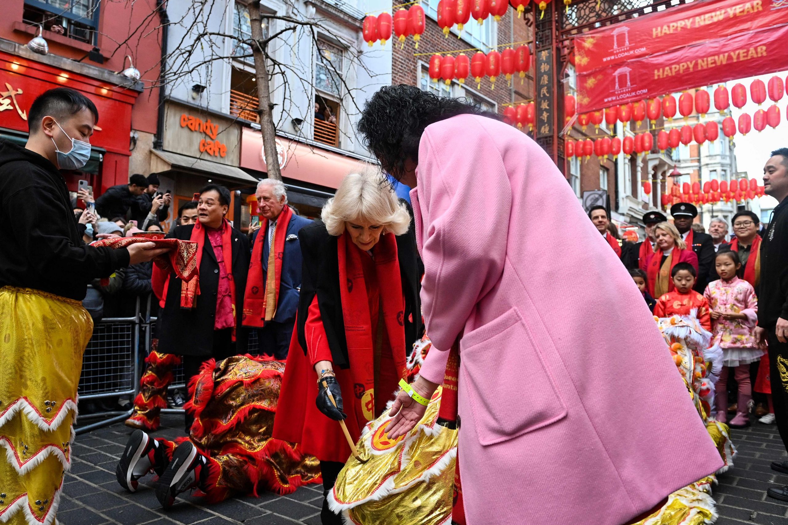 拼盘 2图 英国查尔斯王储出席伦敦庆祝活动