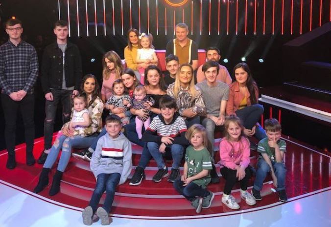 拼盘 32年「狂生22个小孩」 46岁妈妈喊:停不