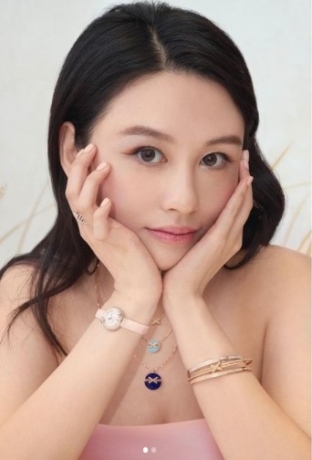 撞名“中国版杉菜”  沈月改唤Ayla出道 