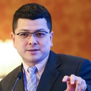 政治元老被点名退休!评论员:阻挡优秀年轻领袖上位