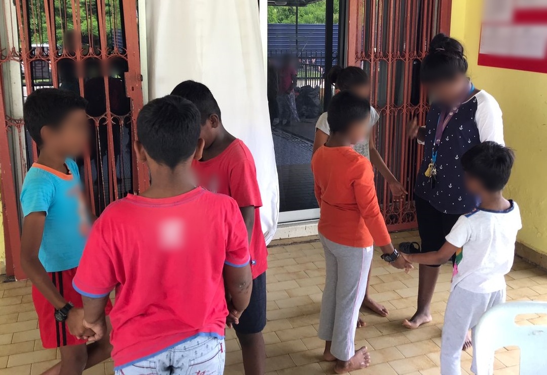 新年备稿:慈善机构盼市民多关注老人与小孩