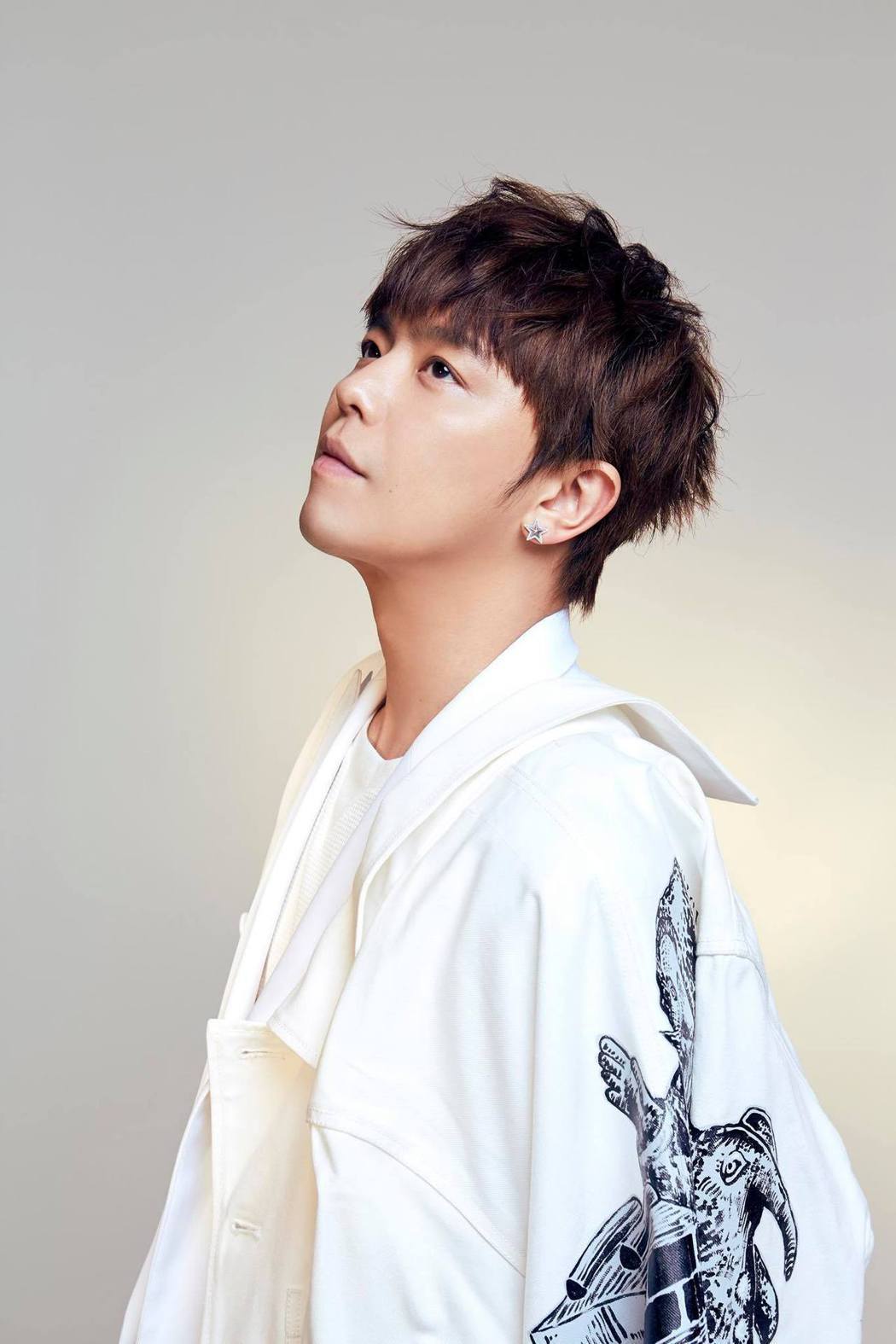 明金成曾与黄鸿升有约定 先后猝逝惹鼻酸