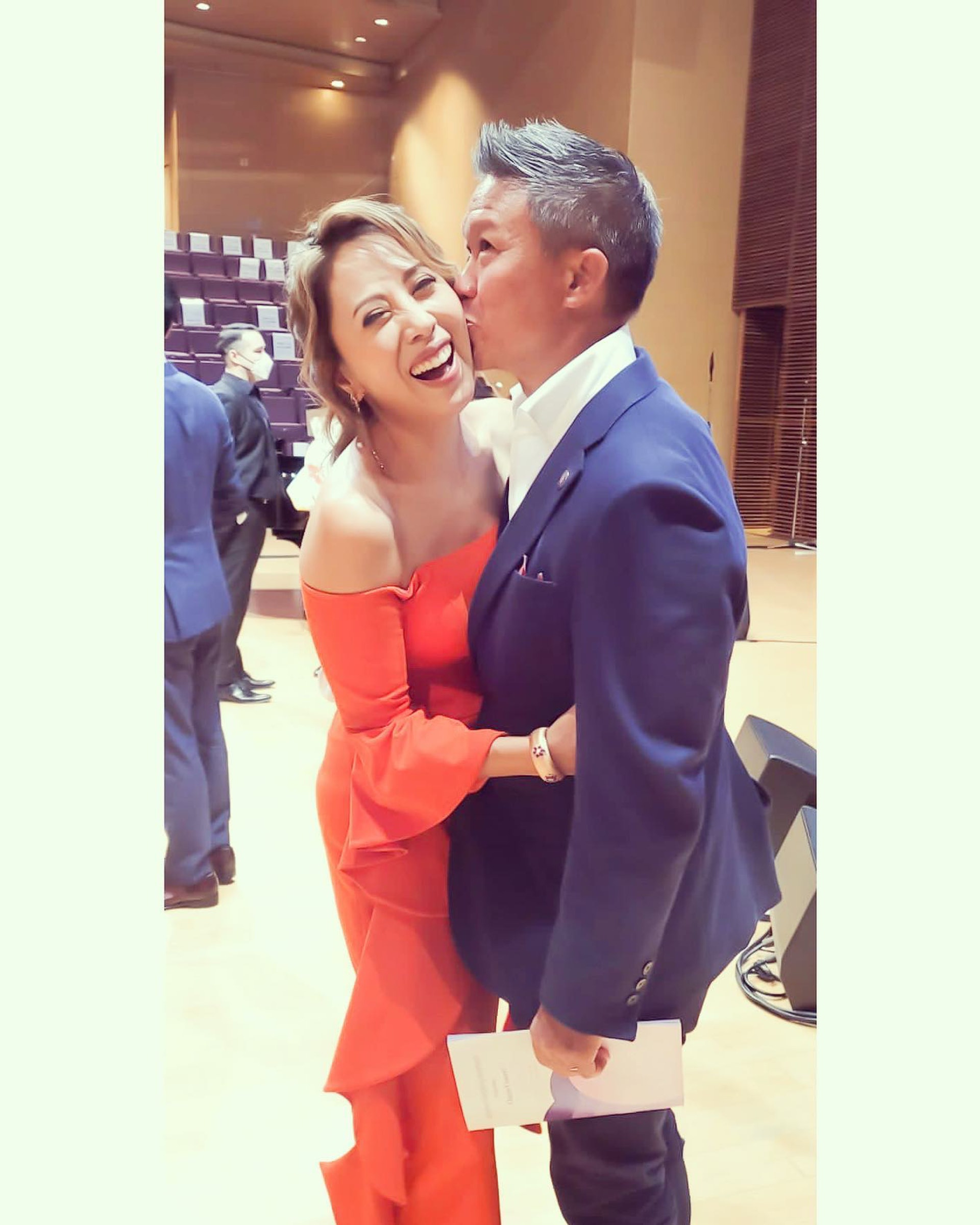 李乐诗患乳癌切除双乳 坚强面对重建手术痛苦