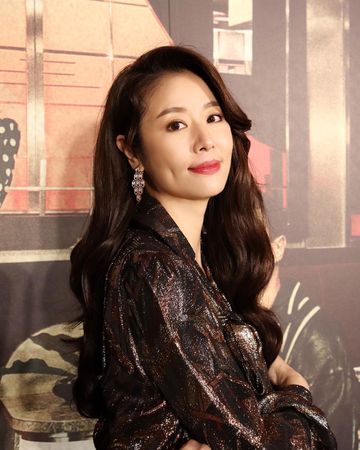 林心如突剪超短发 网惊逆龄撞脸23年前EP造型