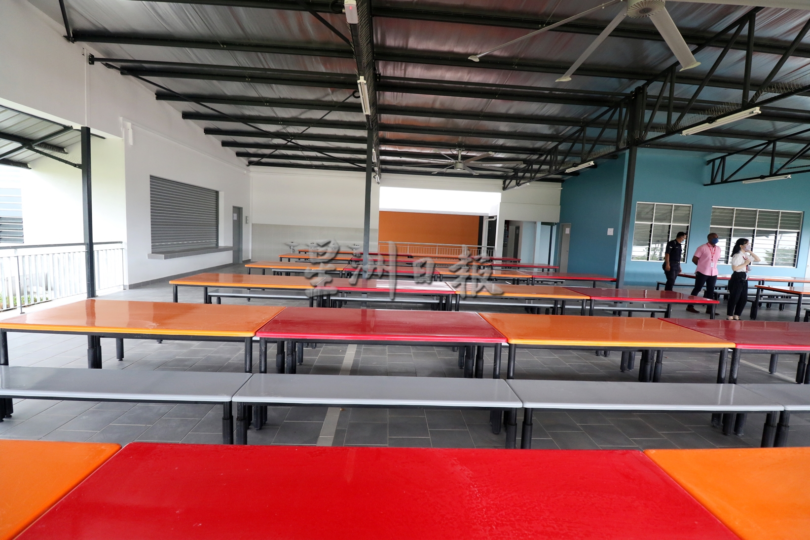 建筑设施堪比国际学校 谢华华小料4月初开课/