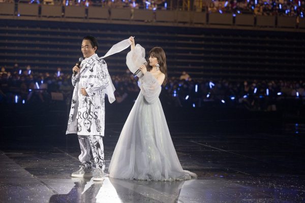 梁静茹开唱落泪 吴宗宪瞎扯“我们偷生孩子”