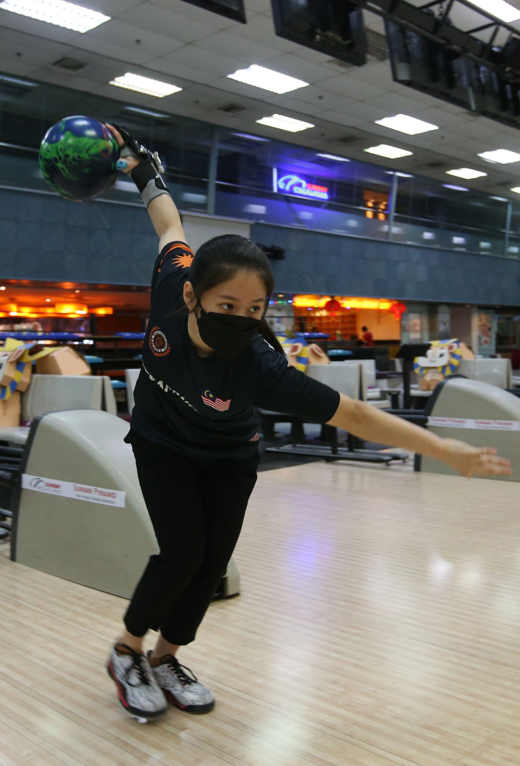 梦想摘世冠及保龄球入奥 秀玉盼滚出春天